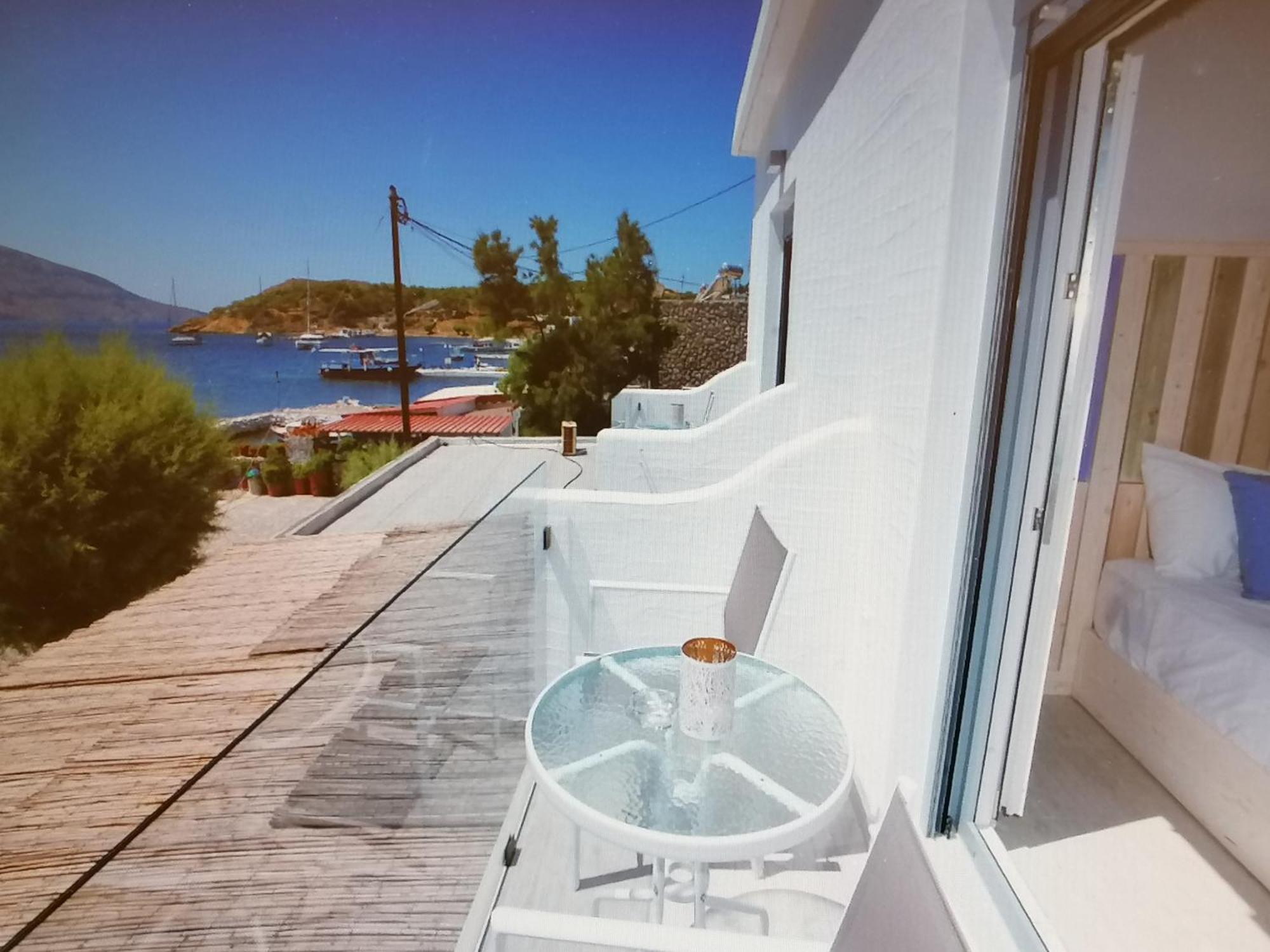 Afrodite Luxury Rooms Telendos Стая снимка